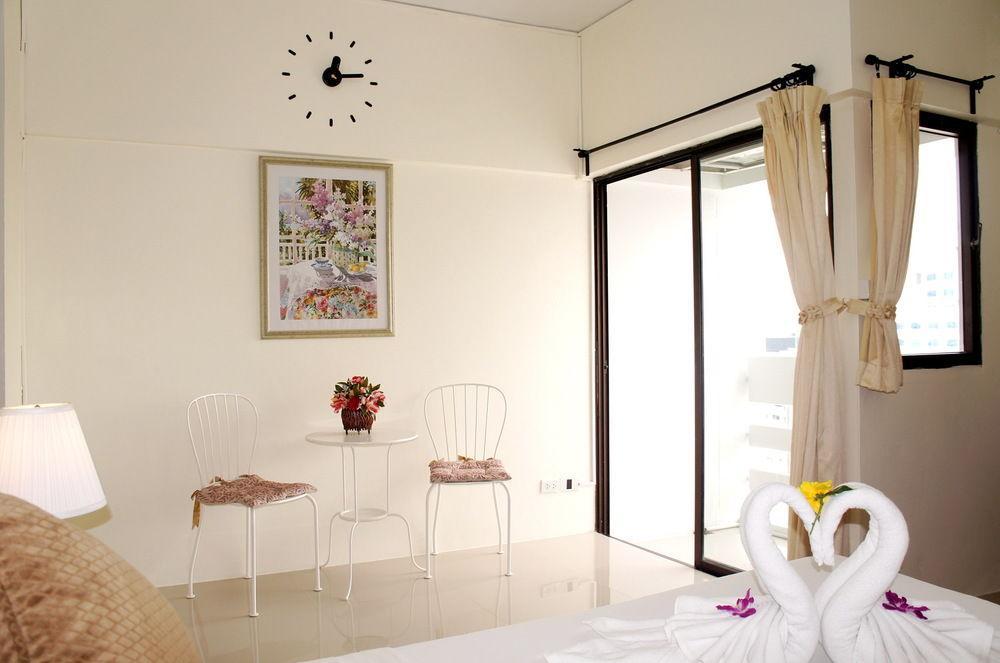 The Nest Serviced Apartment バンコク都 エクステリア 写真