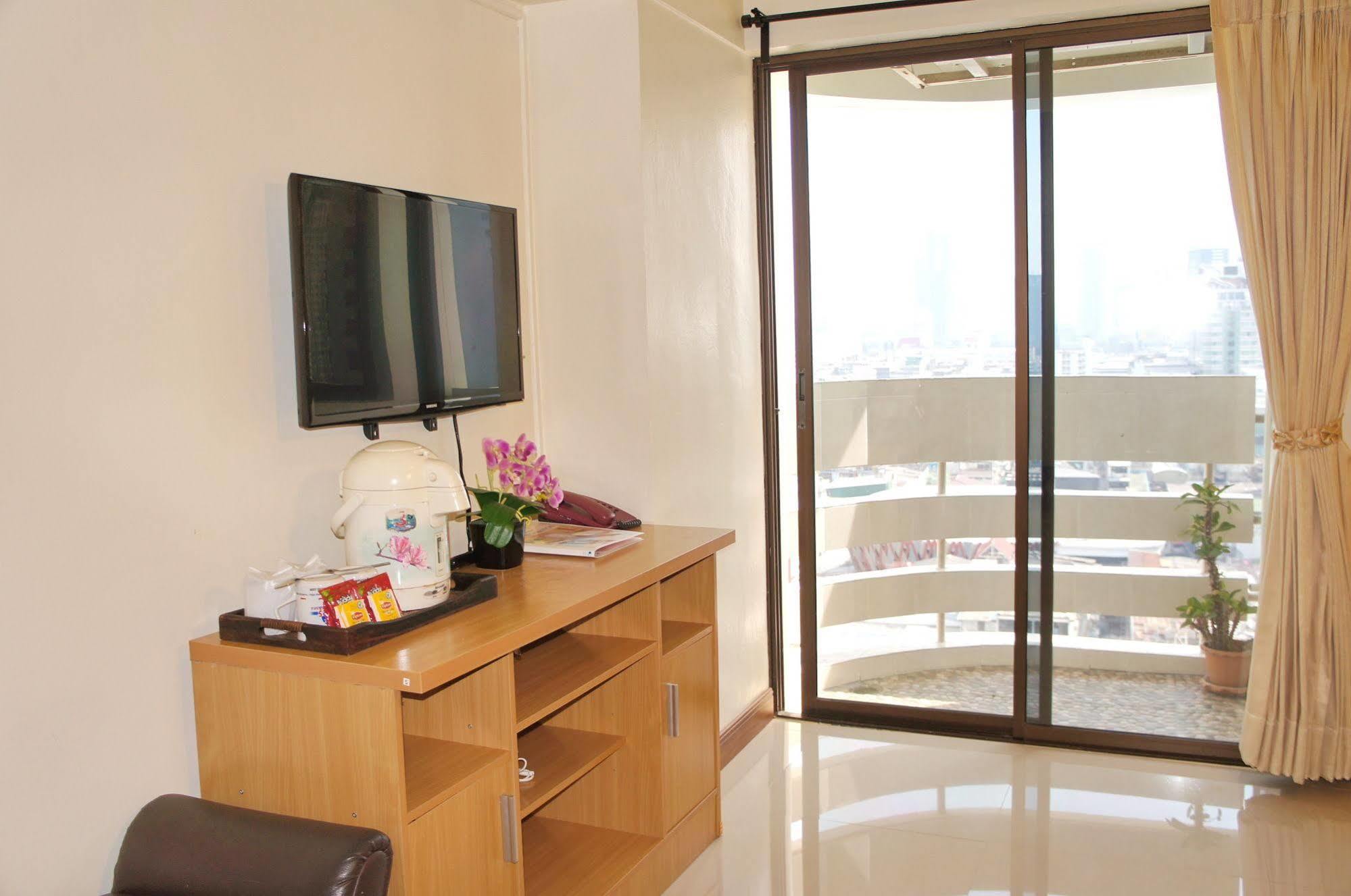 The Nest Serviced Apartment バンコク都 エクステリア 写真